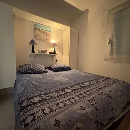 Appartamento 2 Pièces à Royan/pontaillac Avec Balcon Et Parking - Fr-1-494-203